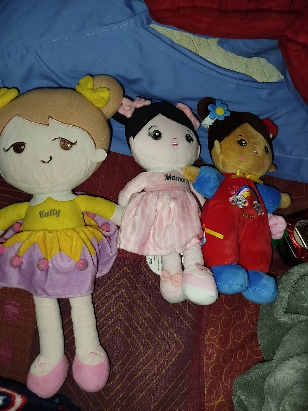 Customer photo review of Personnalisée Poupée en Peluche avec Yeux Ouverts aux Cheveux Noirs
