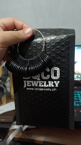 Customer photo review of B&CO Ring Sizer