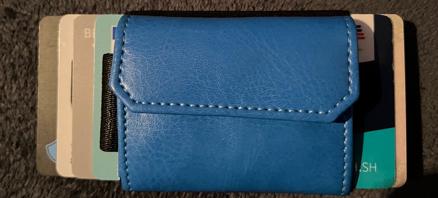 Customer photo review of Nano Boy Pocket Vegan slim wallet with leather coin pocket