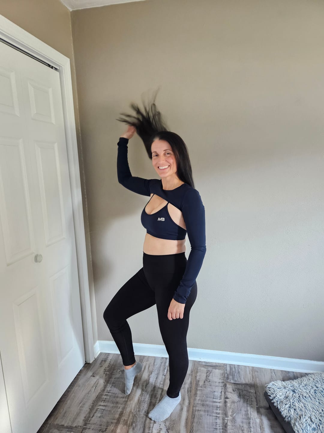 Customer photo review of Versa Super Crop Long Sleeve