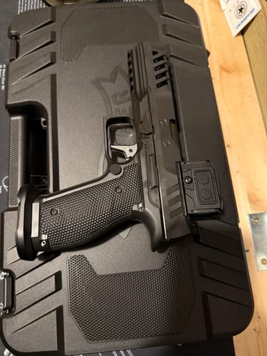 Customer photo review of Vector Optics SCRD-75 Frenzy Plus 1x18x22 Enclosed