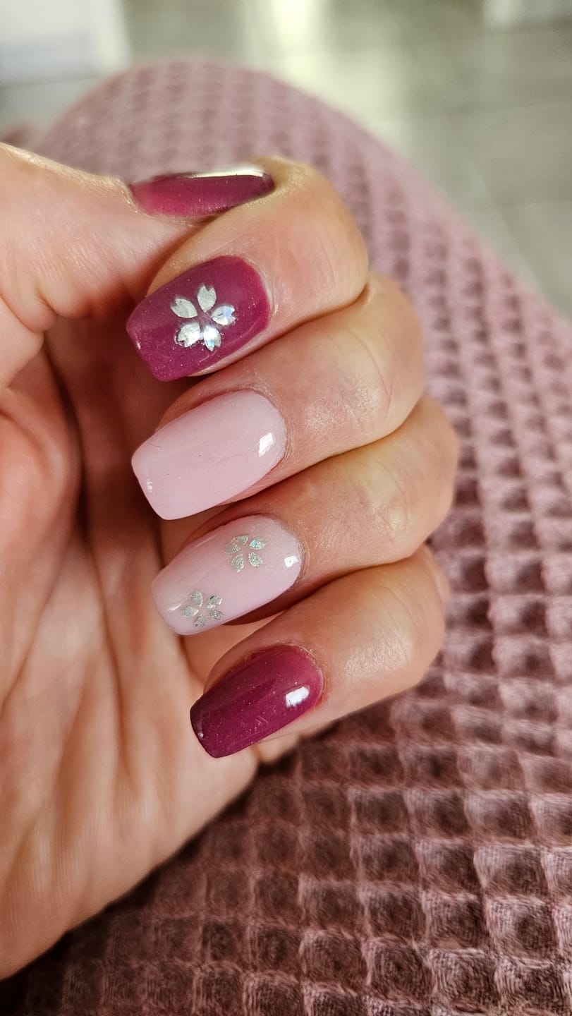 Customer photo review of Baby Pink Dipping Powder