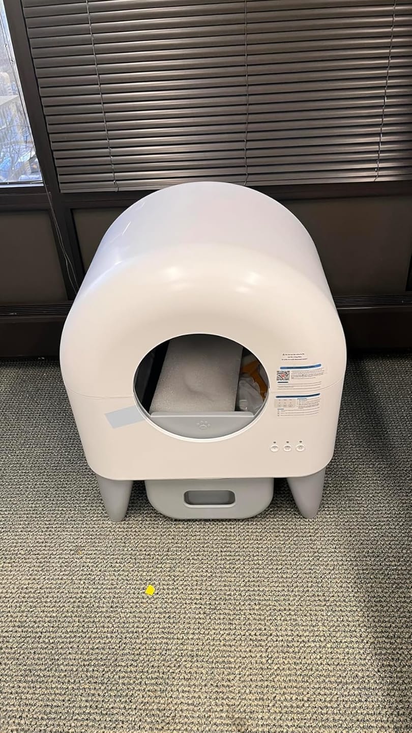 Customer photo review of Cumrige M4 Self-Cleaning Litter Box | Smart Odor-Control Automatic Cat Litter Box