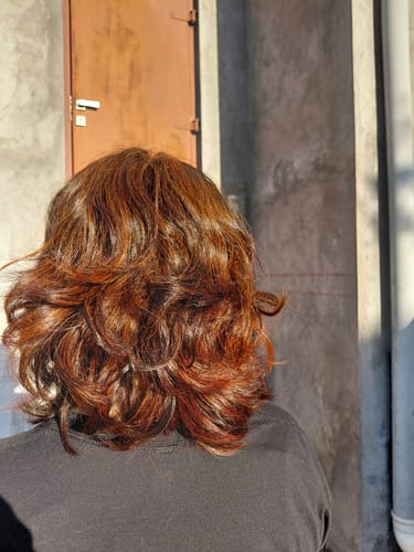 Reseña con foto de un cliente sobre Henna Jamila BAQ Premium - Cobrizo Intenso y Duradero 🔥 👩🏼‍🦰