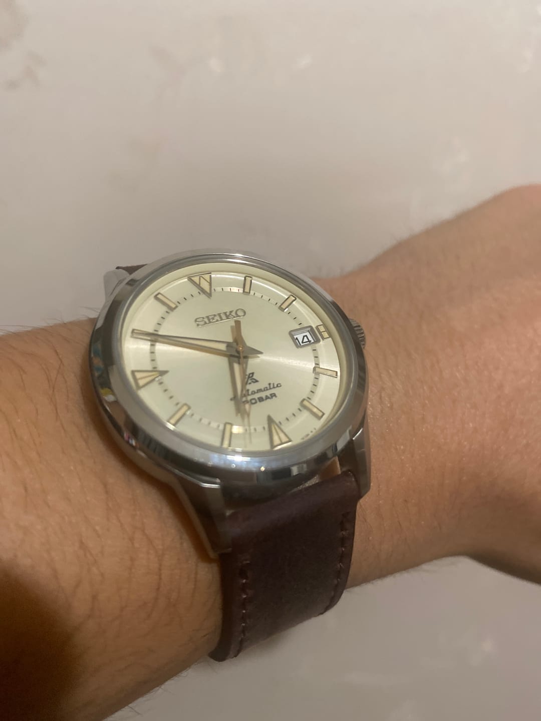 Customer photo review of Klasik Saat Deri Kordon Saat Kayışı Kahve - Crazy