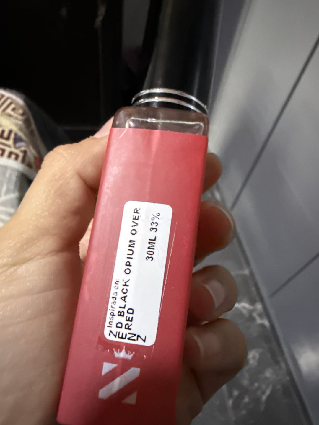 Customer photo review of Perfume Tendencia D BLACK OPIUM OVER RED NUEVO DICIEMBRE zenz