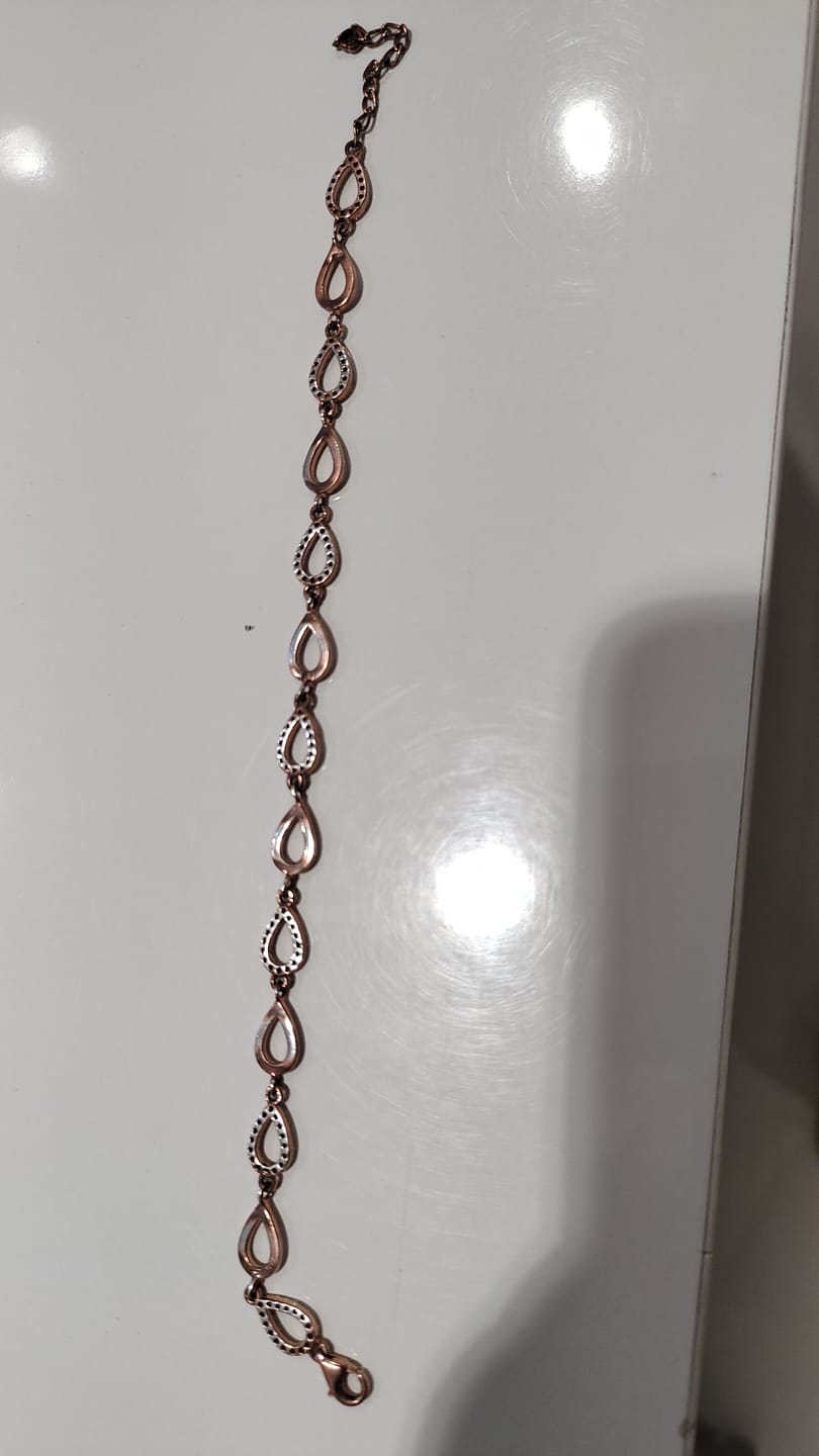 Customer photo review of Rose Gold Allure Bracelet