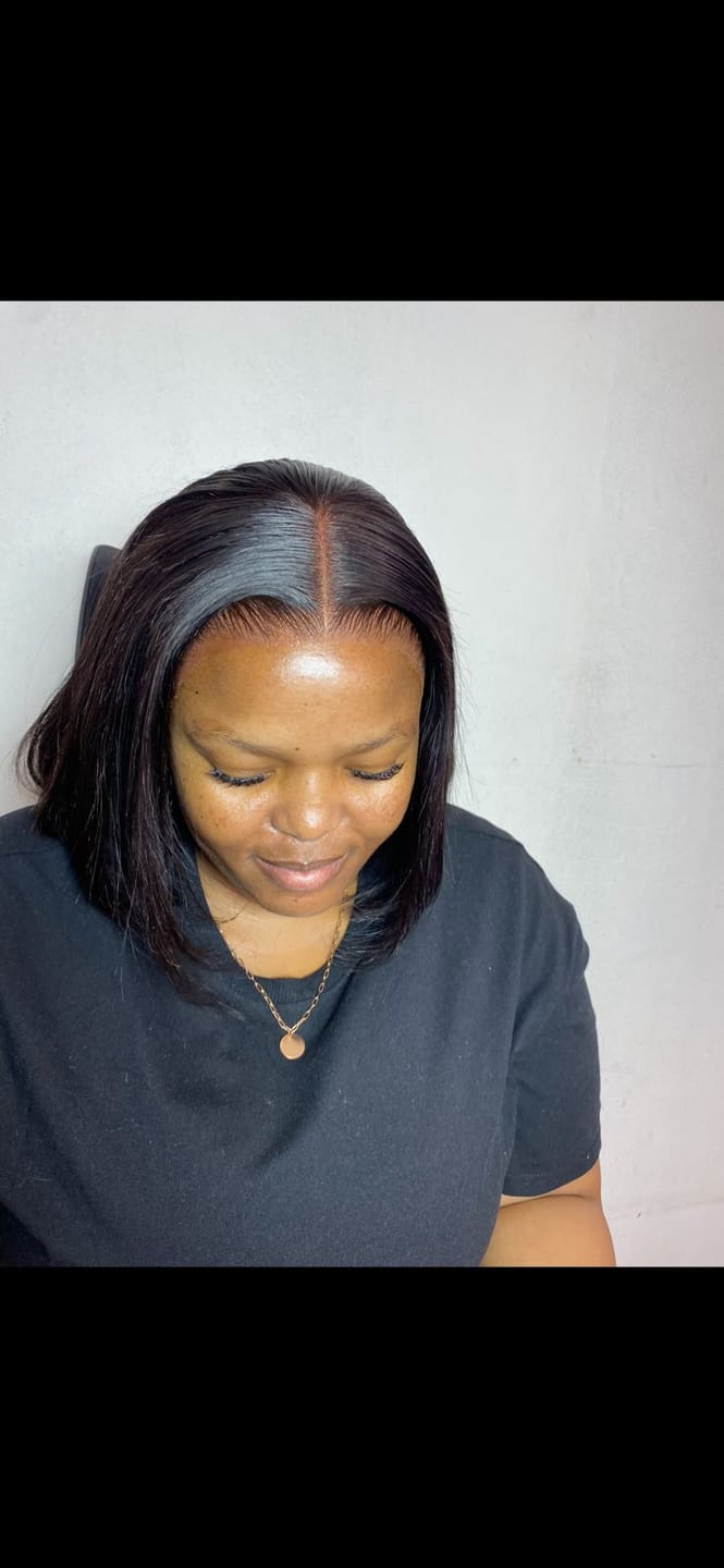Customer photo review of Double Drawn Full Frontal Human Hair BOB Wig - Stunning and Natural Looking Wig