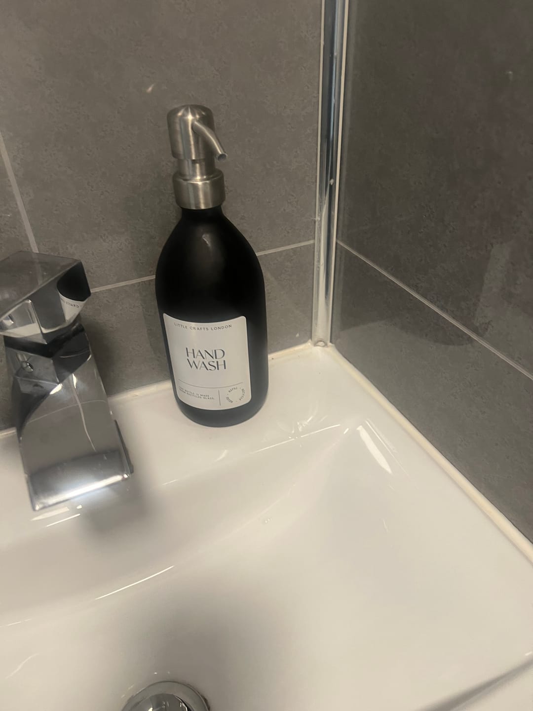 Customer photo review of Matt Black 500ml Glass Bottle with Metal Pump