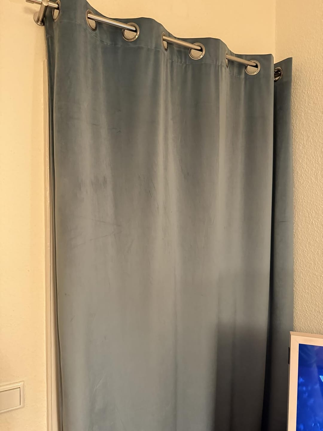 Customer photo review of Samt Verdunkelungsvorhang nach Maß · Verona
