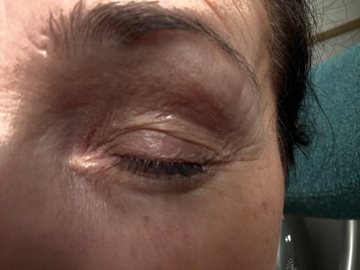 Customer photo review of Wimpernserum ohne Hormone LASH BOOSTER – 4ml