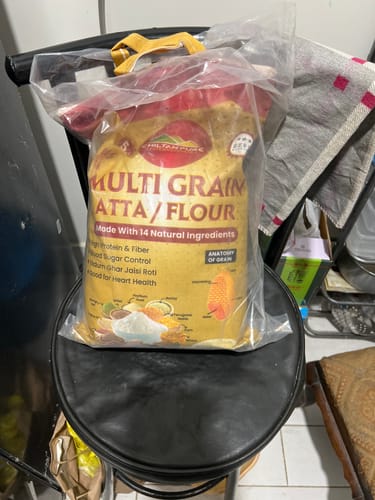 Customer photo review of Multi Grain Atta / Flour (ملٹی گرین آٹا) / - Made with 14 Natural Ingredients