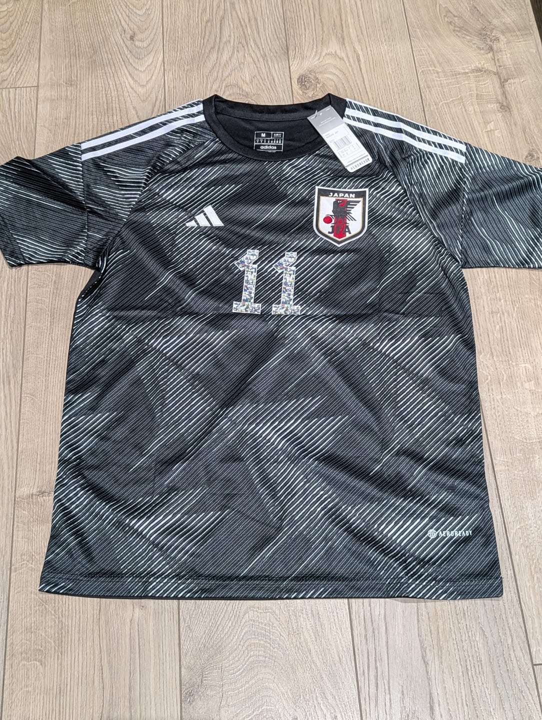 Customer photo review of Maillot Japon 2022/23 - BLACK - Flocage animé