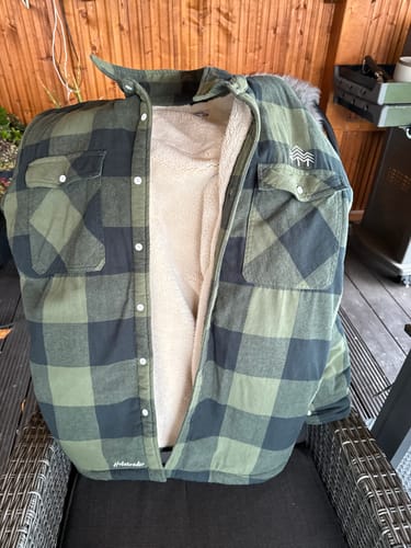 Customer photo review of Holzbrüder® Flanelljacke – Outlander (Green-Pine)