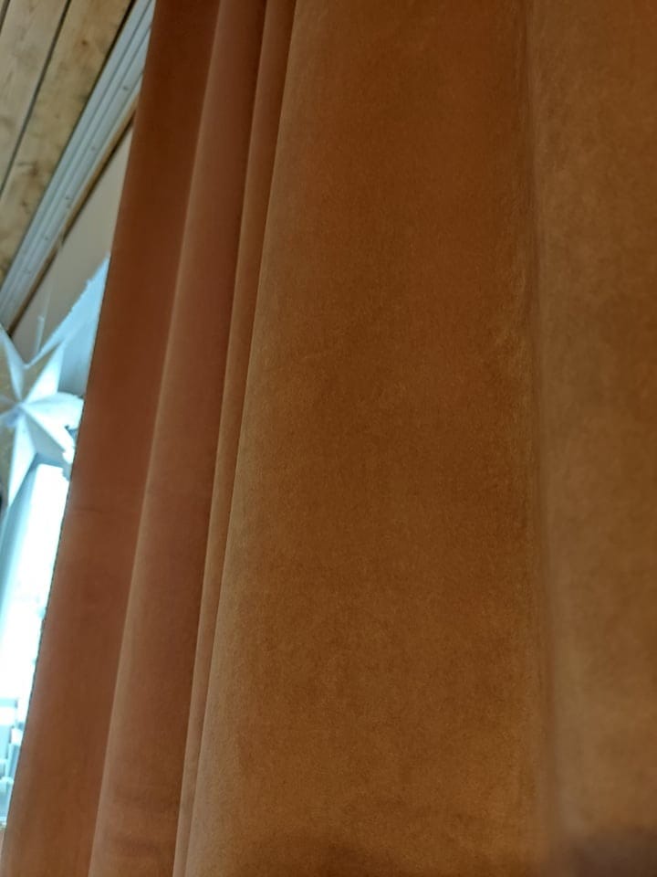 Customer photo review of Extra Verdunkelungsvorhang nach Maß · Vanta