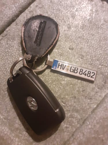 Customer photo review of Kennzeichen Schlüsselanhänger Mini Nummernschild Metall