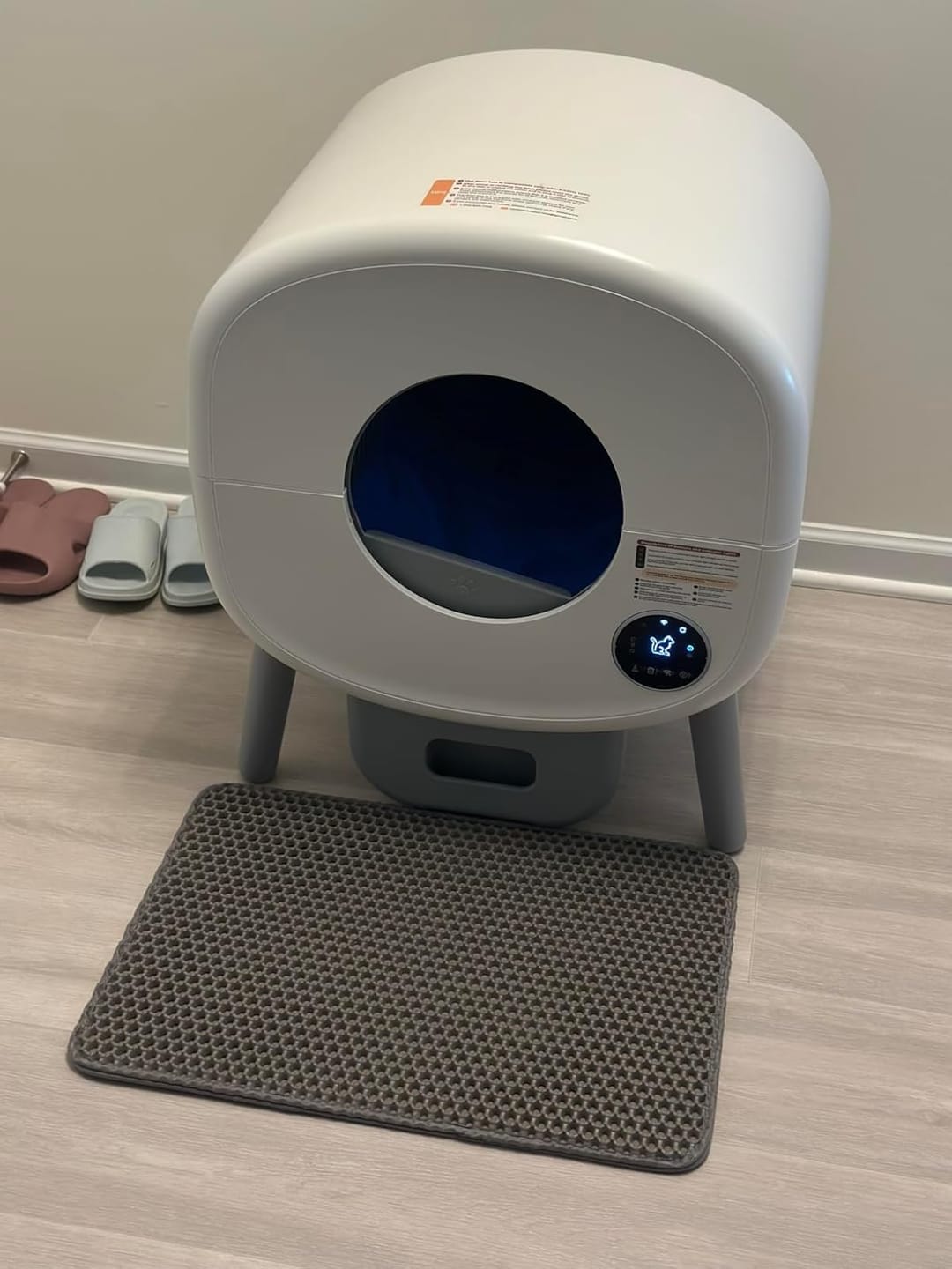 Customer photo review of Cumrige M2 Smart Self-Cleaning Litter Box | 95L Extra-Large Automatic Cat Litter Box