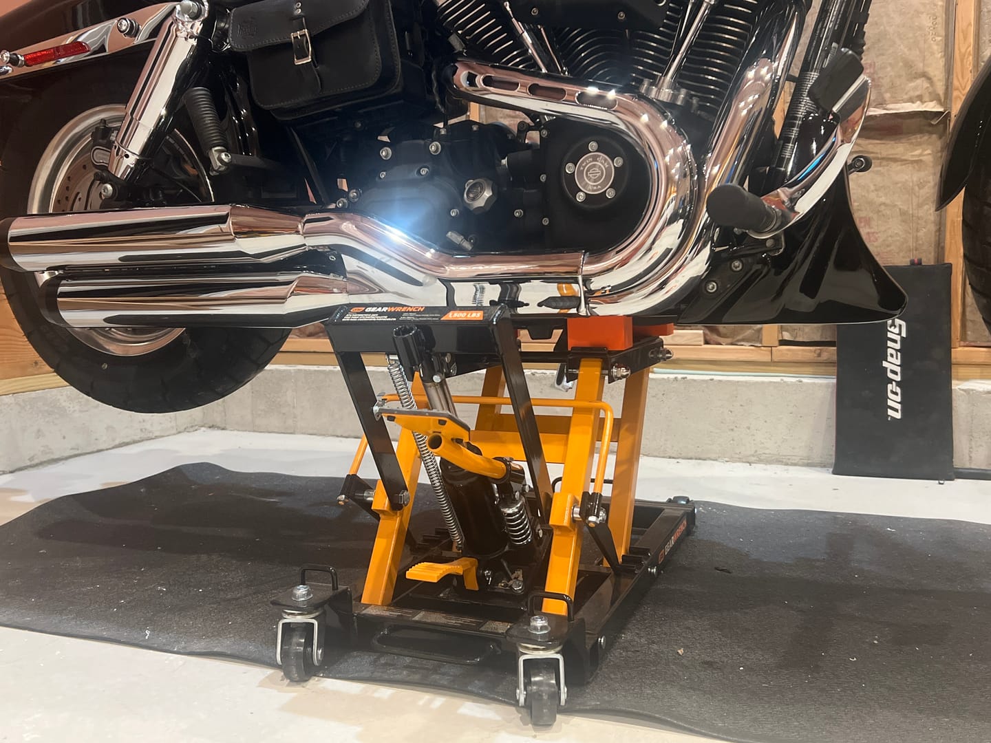 Customer photo review of 99-17 Dyna lift block adapters