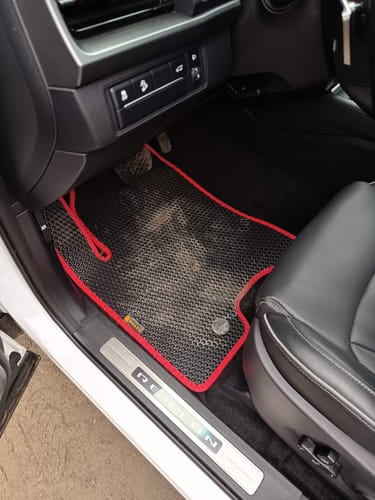 Customer photo review of Auto Fußmatten nach Maß - Komplettset