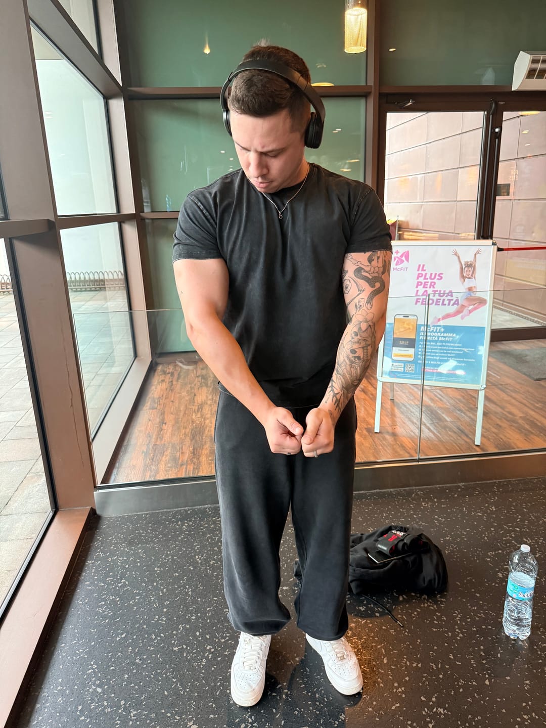 Customer photo review of 2069 - Elevated Essentials - Baggy Joggers