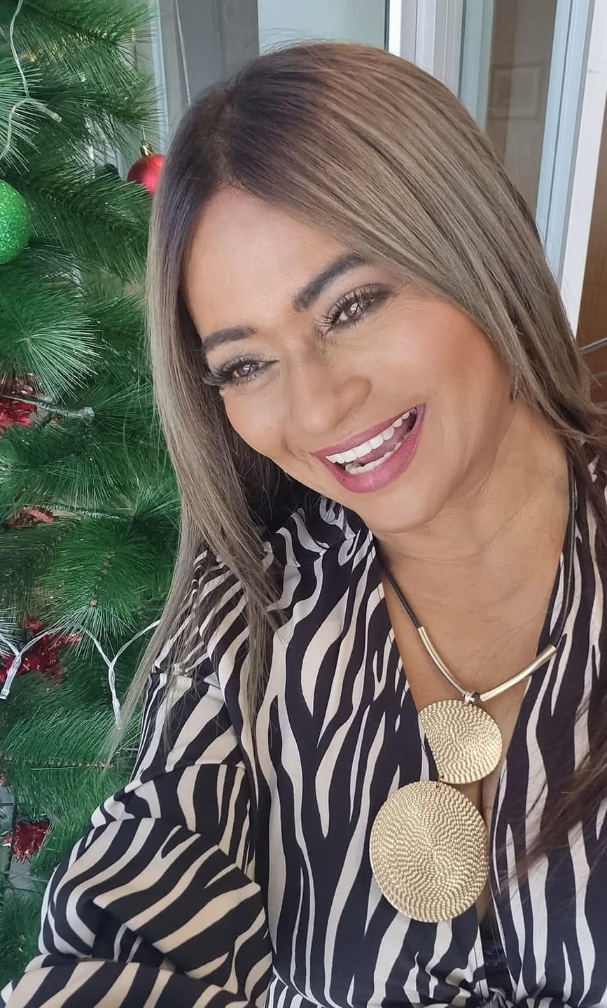 Customer photo review of Milkshake Icy Blonde Holiday Gift Set