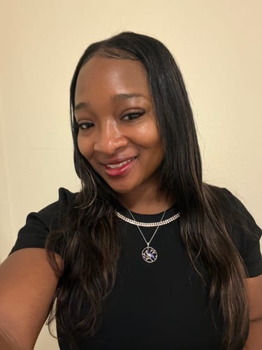 Customer photo review of Bobbi Boss Indiremi 100% Unprocessed Virgin Remy Hair Weave - BONE STRAIGHT MULTI