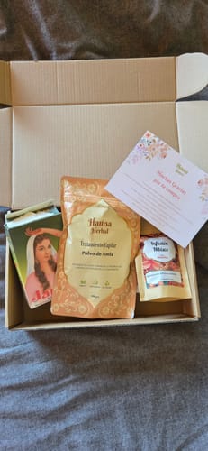 Reseña con foto de un cliente sobre Henna Jamila Hair -  Cobrizo Natural y Duradero  👩🏼‍🦰