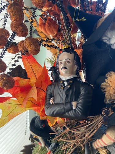 Customer photo review of Edgar Allan Poe Glass Christmas Ornament, Spooky Halloween Horror Decor