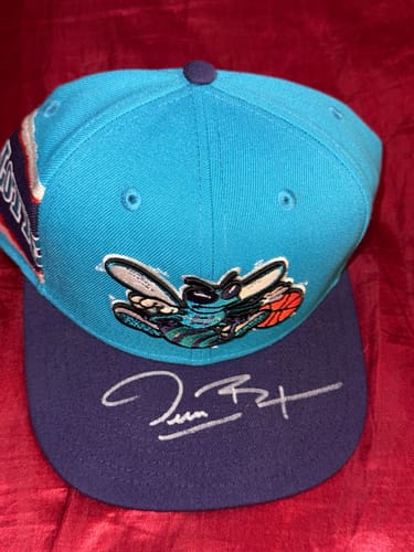 Customer photo review of Muggsy Bogues Autograph Signing