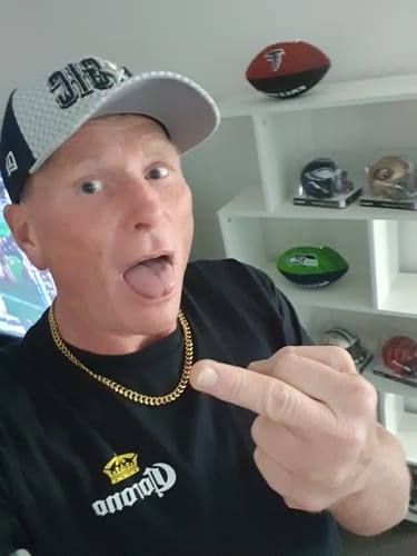 Customer photo review of 18k Gold Cuban Link Chain