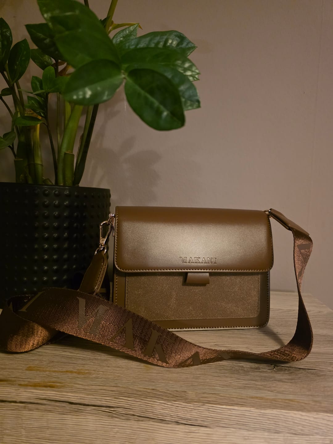 Customer photo review of VALDA - DARK BROWN