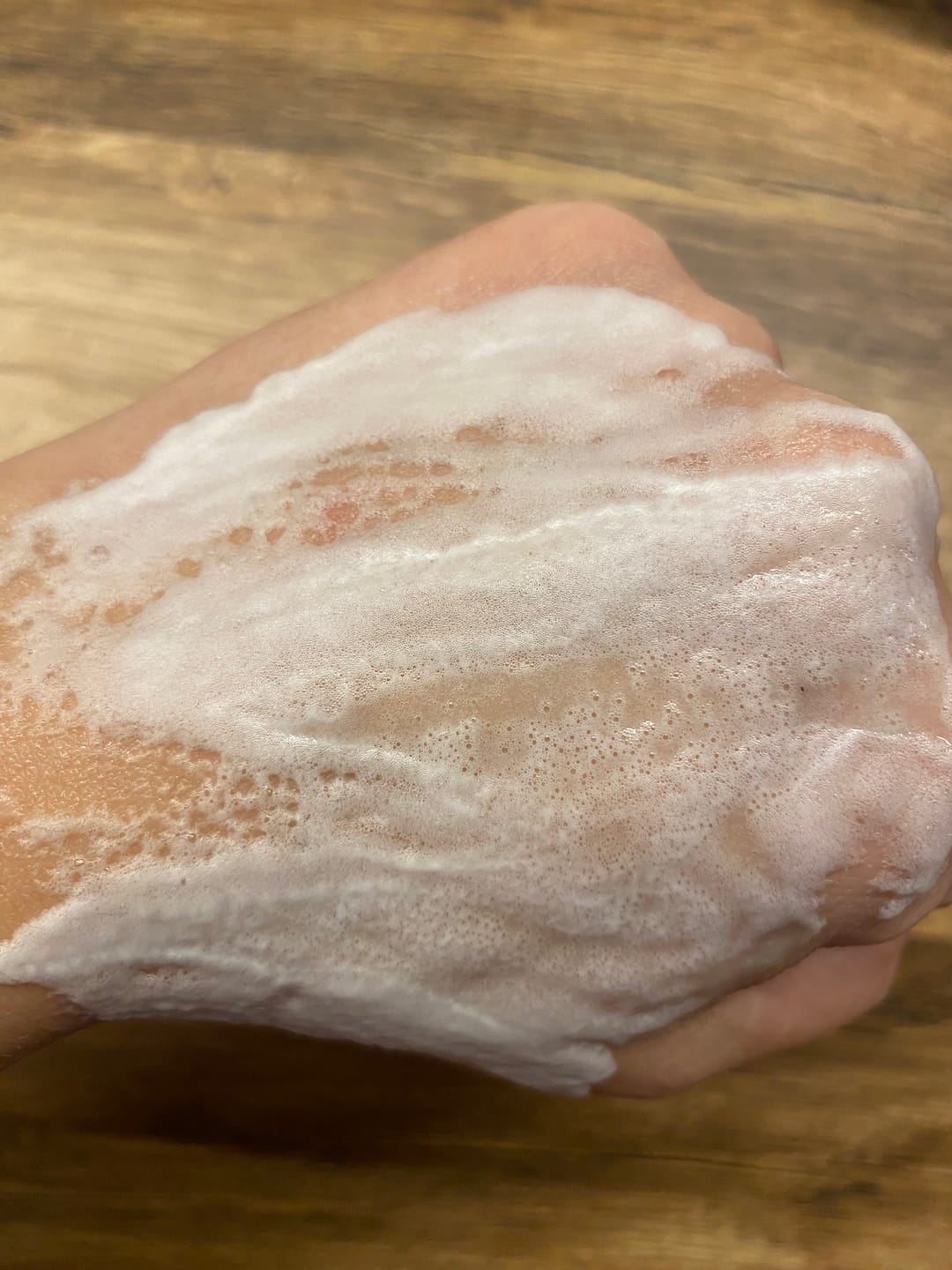 Customer photo review of Izgaismojoša skābekļa esence ar Gotu Kola Medi-Peel Peptide 9 Volume White Cica Essence Pro