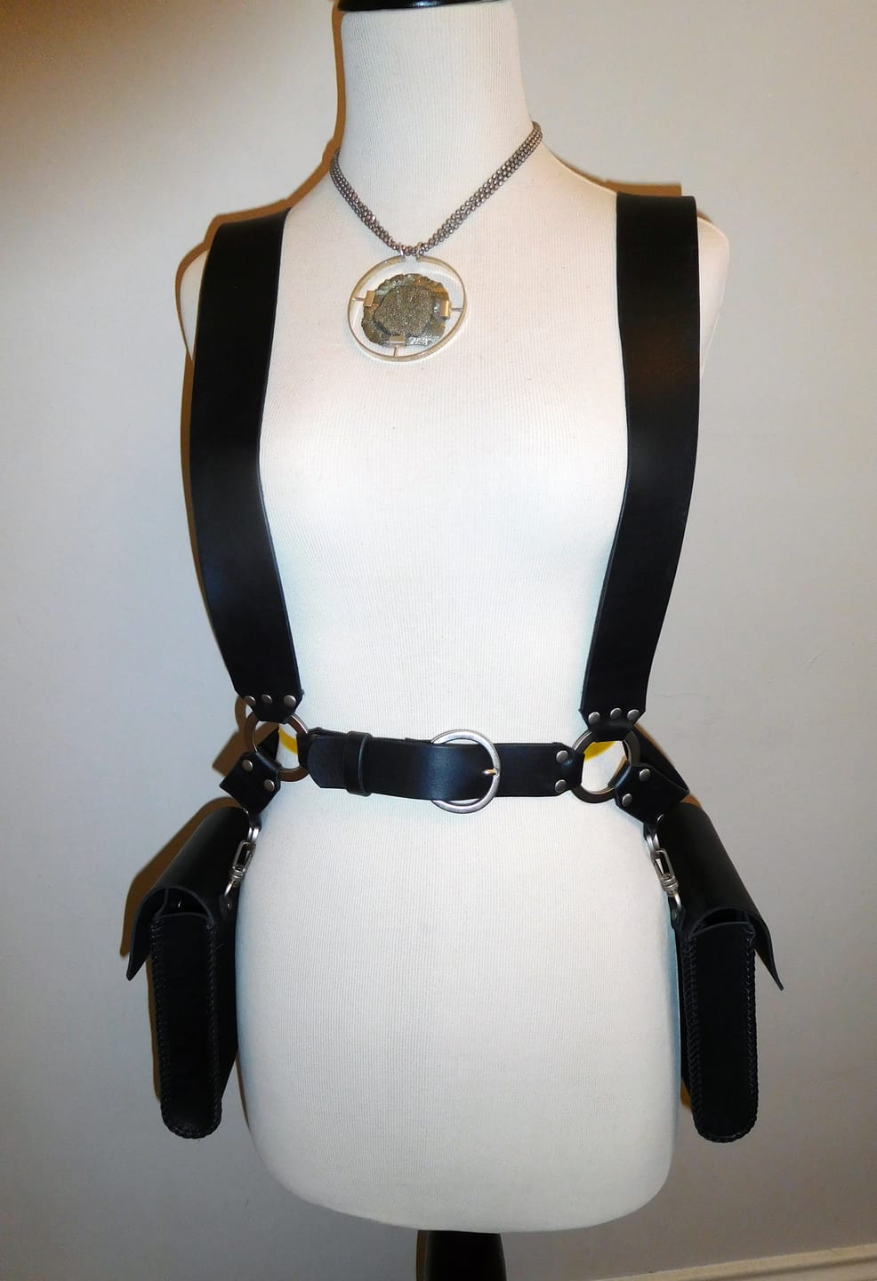 Customer photo review of Atlas Cow Vegetable Tanned Shoulder from Tuscany