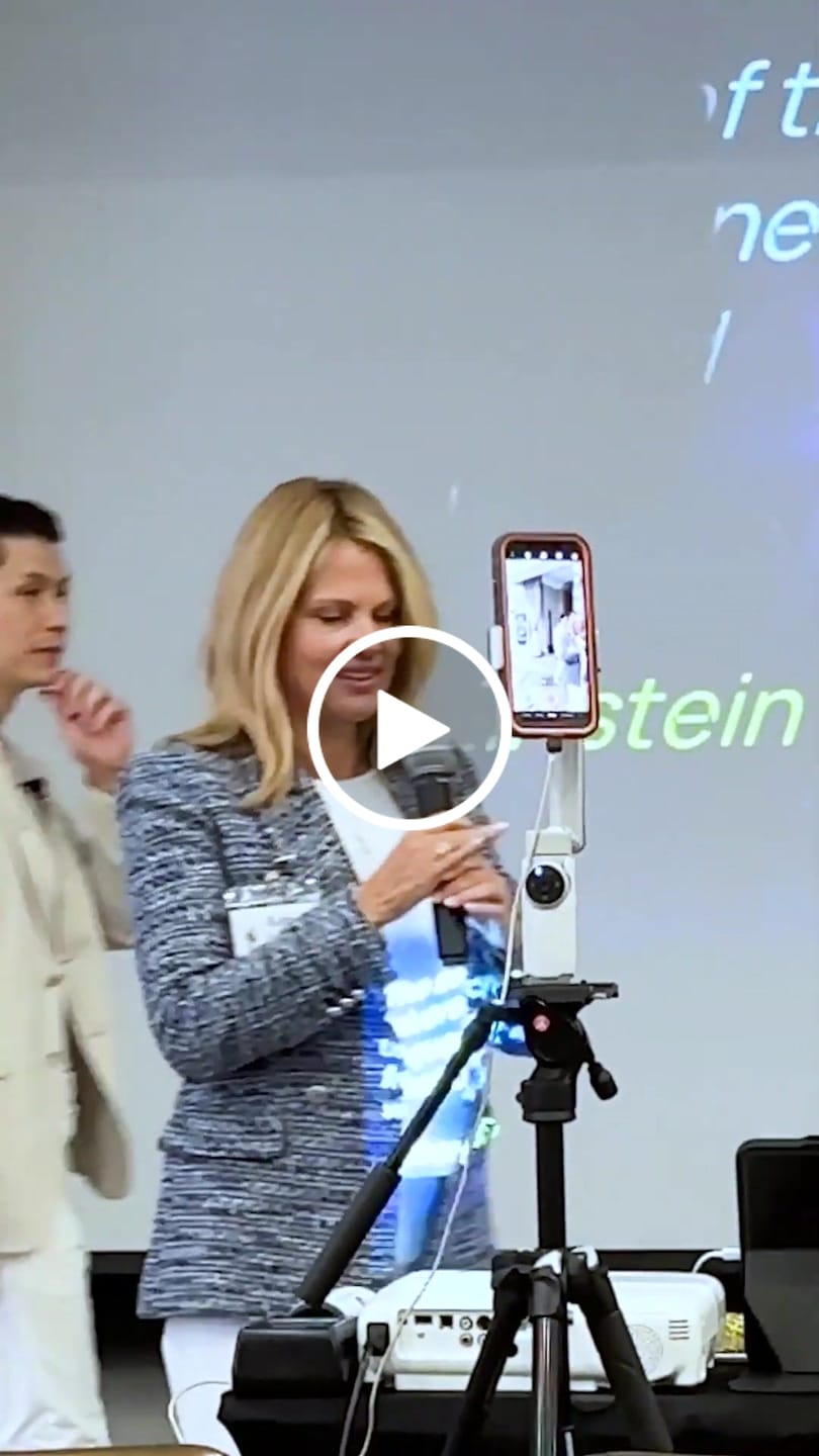 Customer video review of Ultimate Bundle: Qi Coil™ Aura System + QI LITE™ Red Light Panel (Full Body)