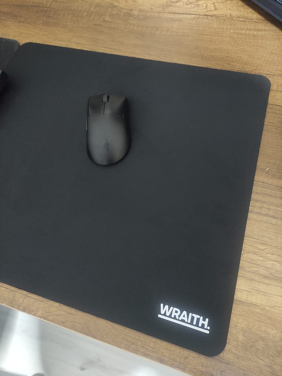 Customer photo review of Wraith Blade X Semi-Hard Mousepad
