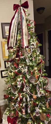 Customer photo review of Heirloom Holiday Wreath Ribbon