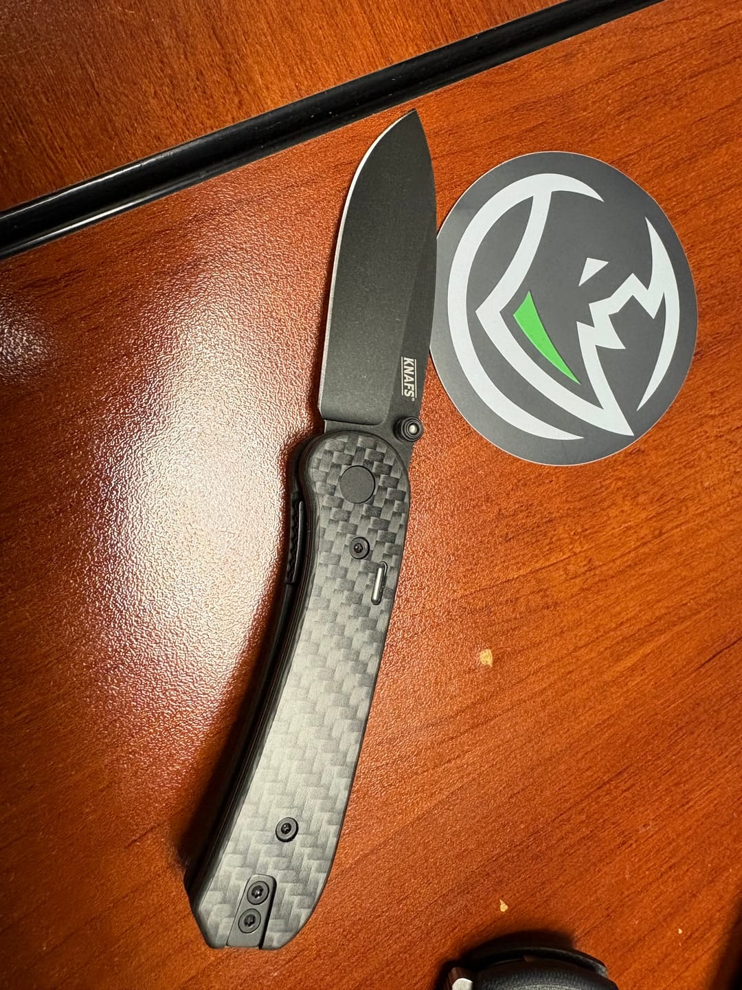 Customer photo review of Glow Rhino Customized Knafs Lander