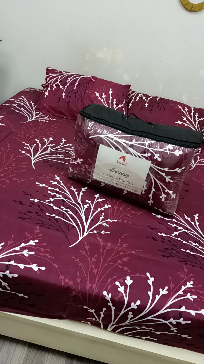 Customer photo review of Bunch Comforter set- 7 pcs