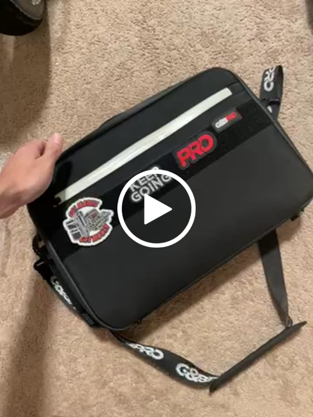 Customer video review of Crossbody Mobile Workstation with Extending Tray System – OG Black