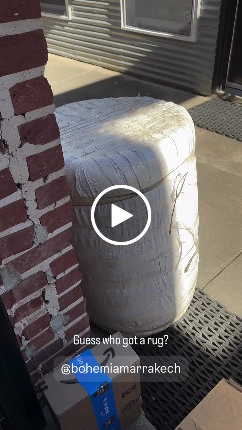Customer video review of Minimalist Cream Custom Moroccan Beni Mrirt Rug
