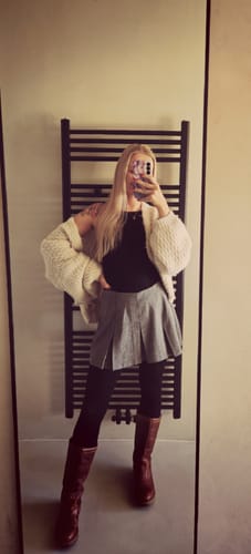 Customer photo review of Mali Strickjacke - Creme