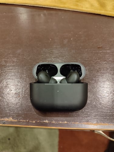 Customer photo review of LOT Earbuds - Random Color