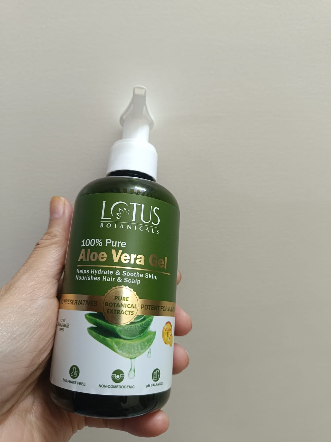 Customer photo review of 100% Pure Aloe Vera Gel with Vitamin E