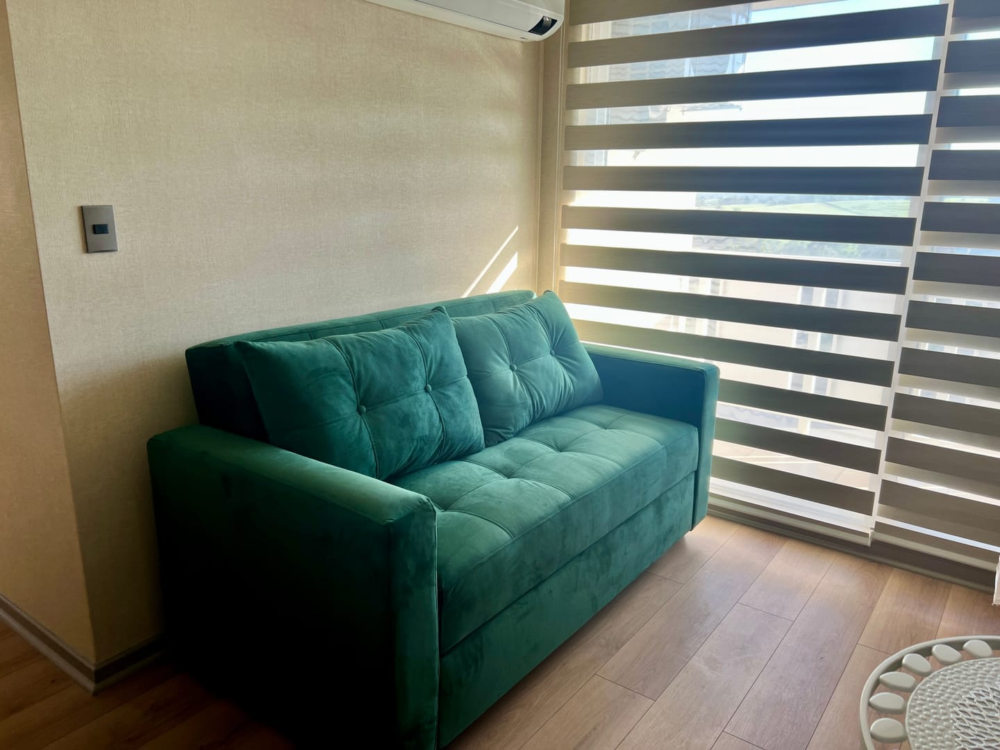 Customer photo review of Sofá Cama Versalles