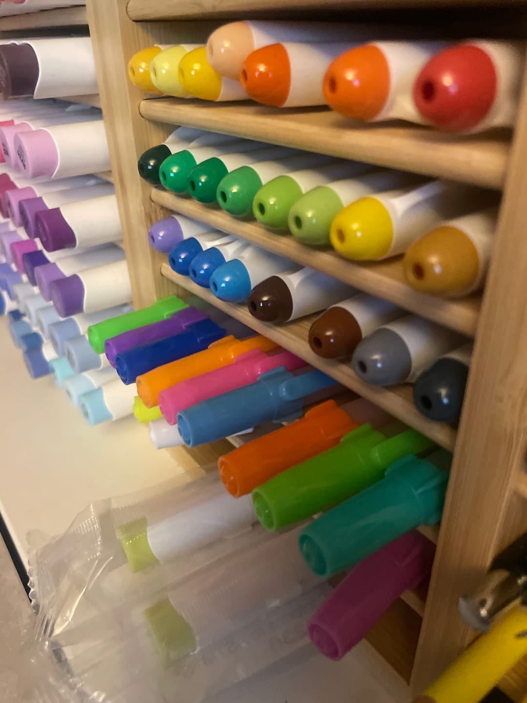 Customer photo review of Ohuhu Gel Pens - Gold, Silver, White & Colorful 12-Pack