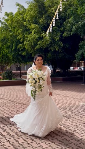 Customer photo review of Vestido - F421166 - BCO