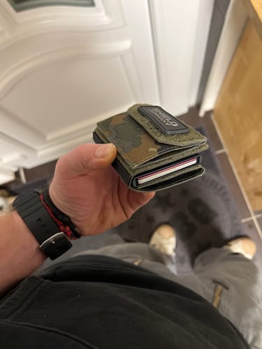 Customer photo review of Tactical Wallet MK2 - 5-Farben Flecktarn