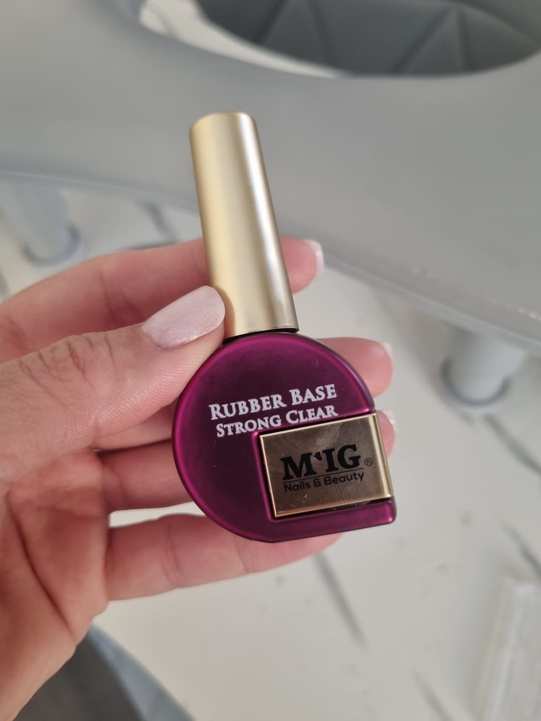 Customer photo review of Rubber Base Strong Clear