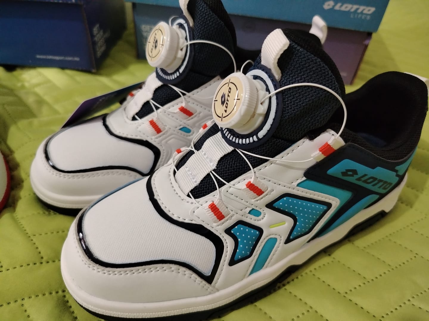 Customer photo review of Tenis Boamax Ch