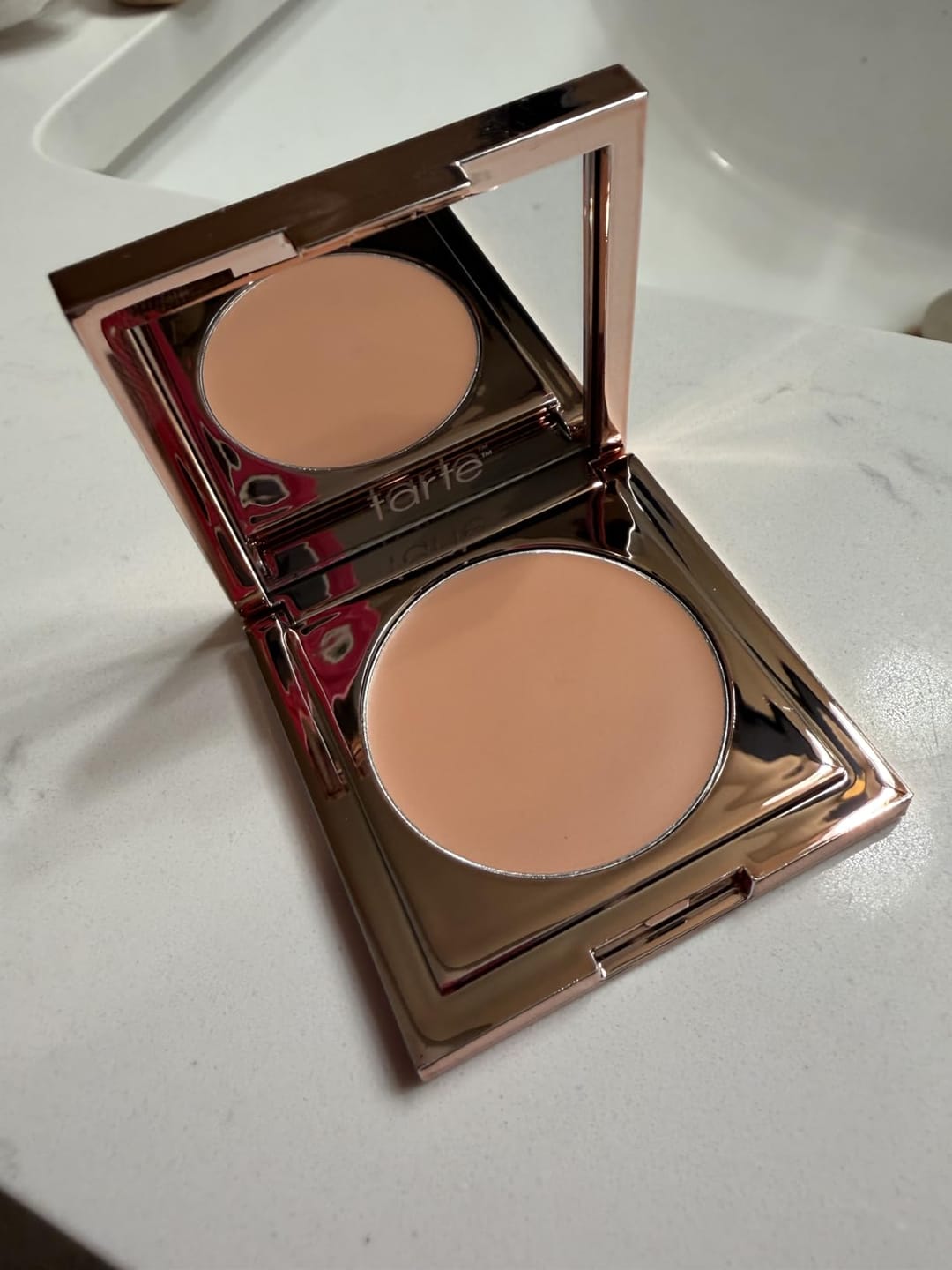 Customer photo review of Corrector Antiedad Instantáneo